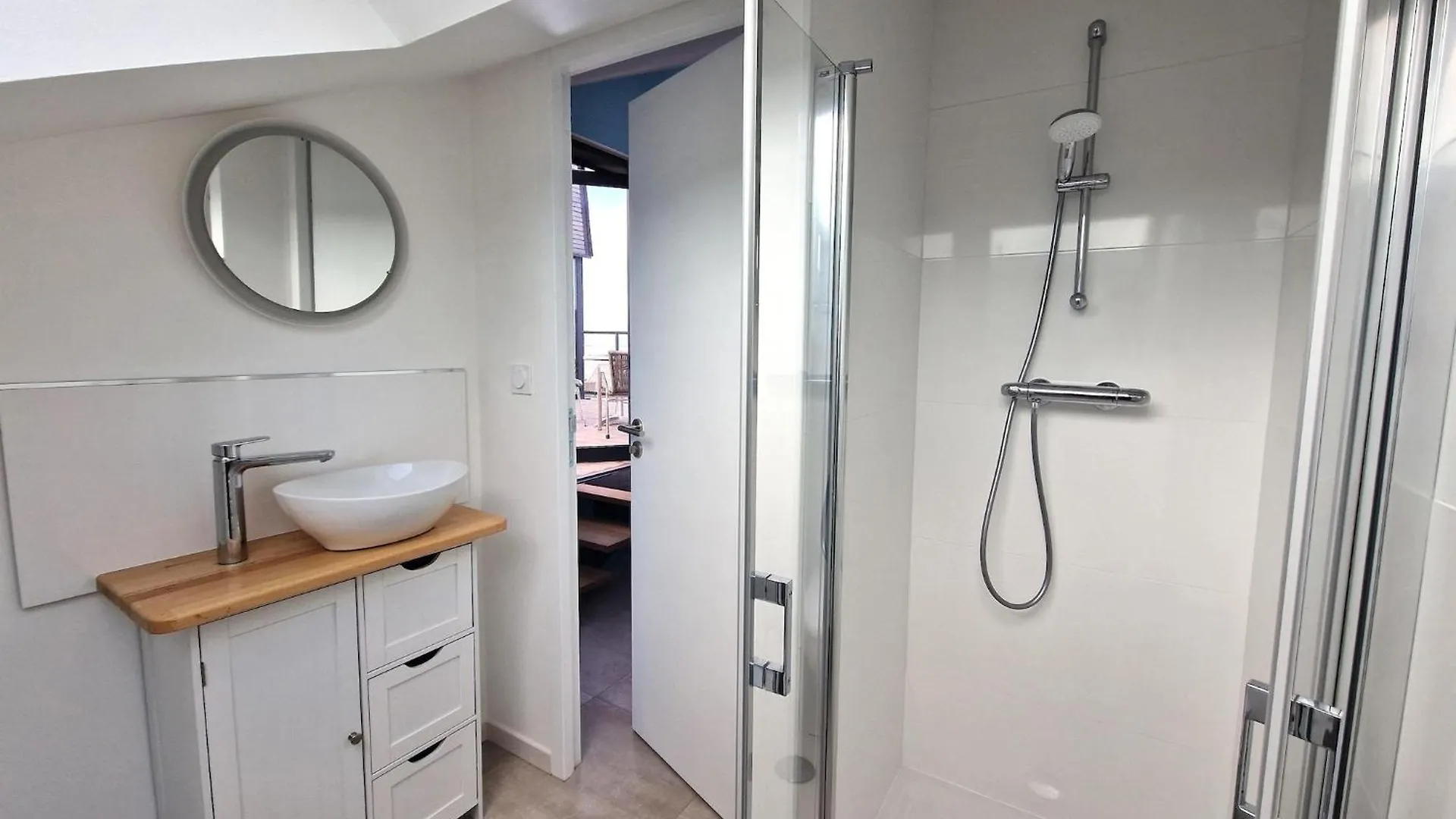 Studio With Terrace And Superb Sea View لوكيوريك 0*,